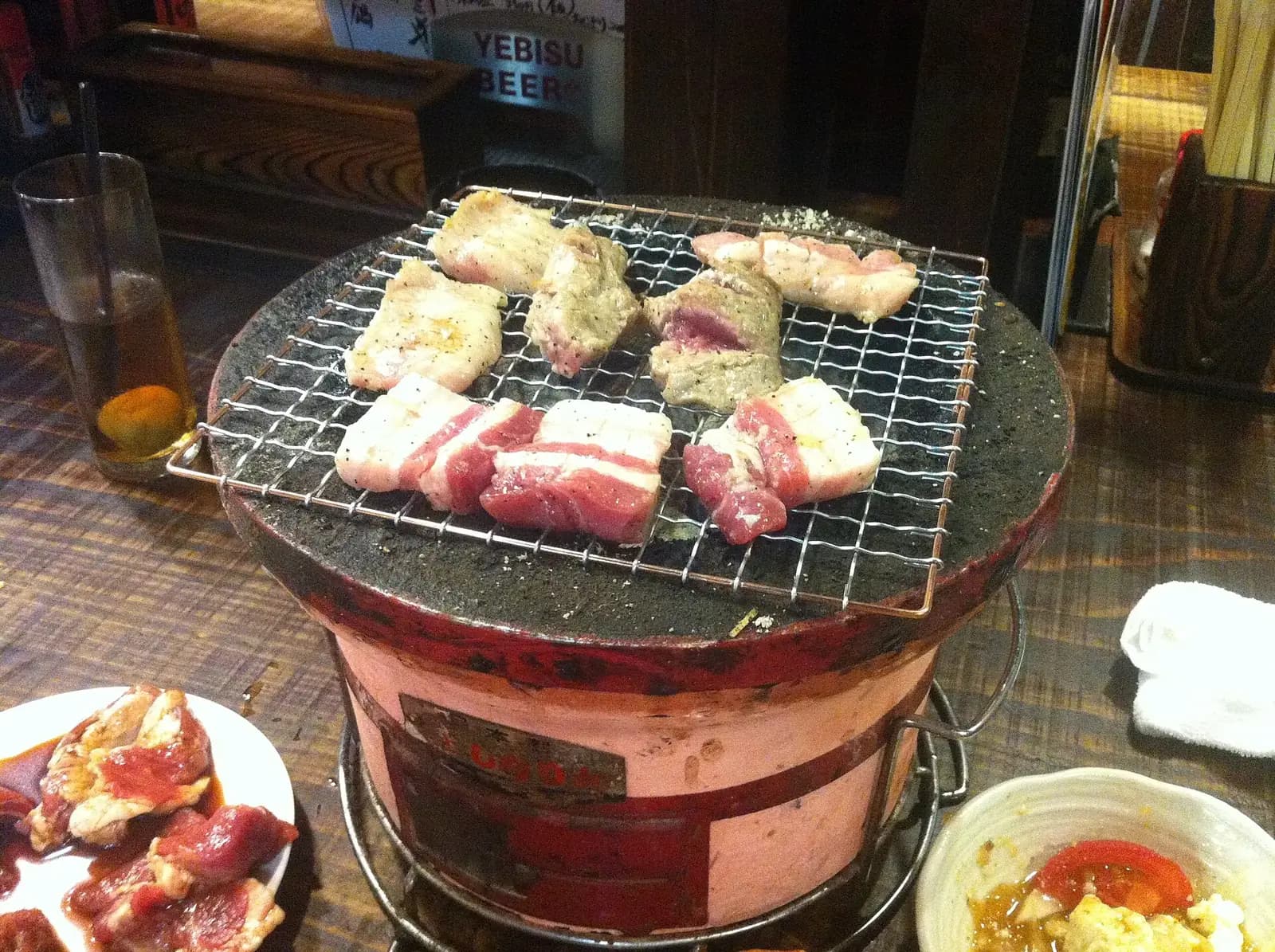 Quel bois pour un petit barbecue ? Le guide complet